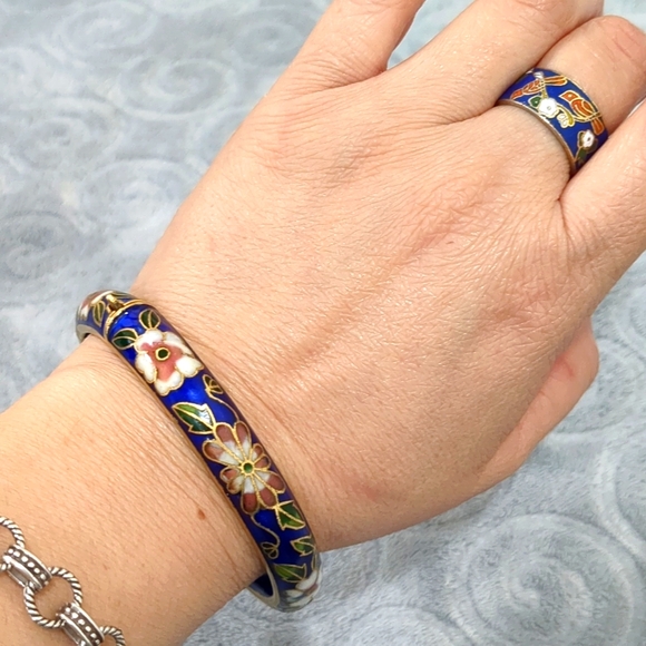 VINTAGE Bundle Cloisonne Bracelet And Ring - Picture 1 of 17